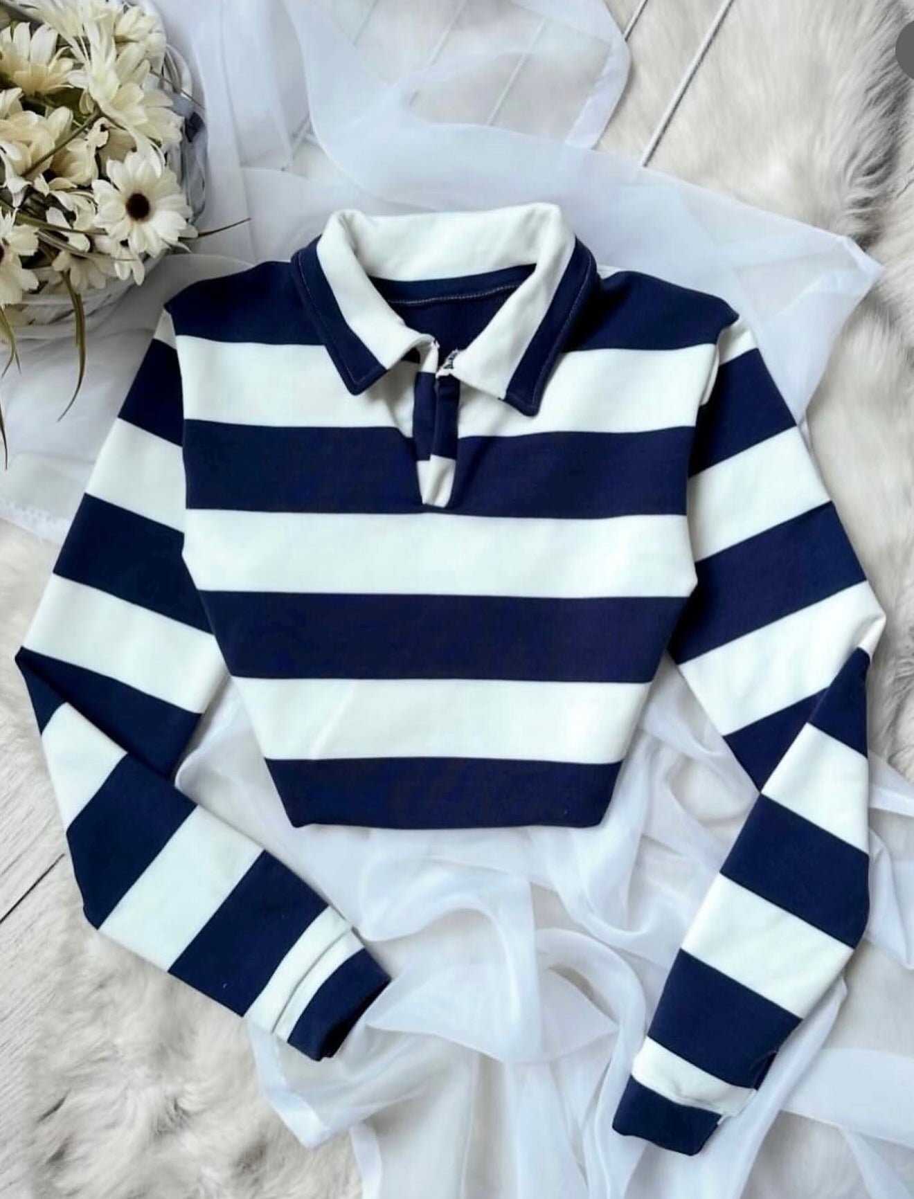 Crop Top Polo Rayas Blanco y Azul